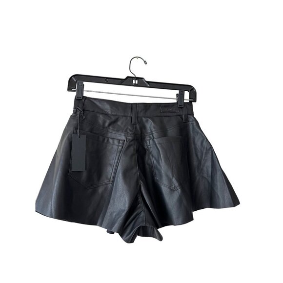 Blankly NYC Womens Black Faux Leather Flare Shorts In Stunner Move Size 24 - Picture 3 of 12